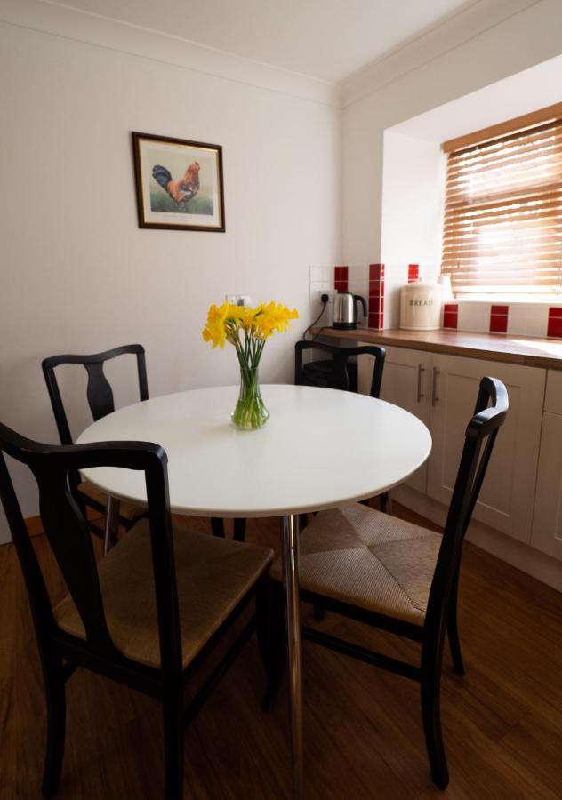 Surlingham Lodge Garden Cottage NWI Buitenkant foto